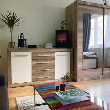 Sunny Flat In Center Of Prague Appartement Buitenkant foto
